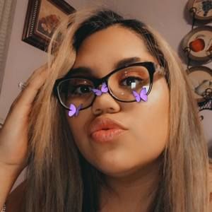 Meet your Posher, Priscila